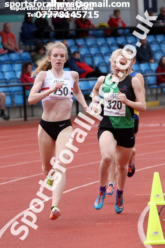 Senior womens 800 metres, Northern Senior and Under-20s Champs., SportsCity, Manchester. Photo: David T. Hewitson/Sports for All Pics